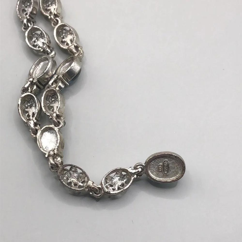Vintage Avon Y drop bejeweled necklace.